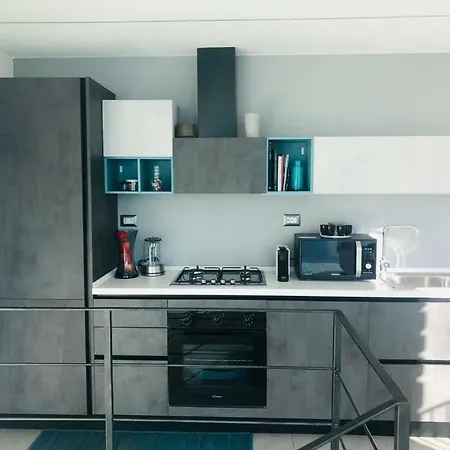 Modern Luxury With Incredible Lake View Apartment